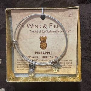 Wind & Fire Silver Pineapple Bangle Bracelet